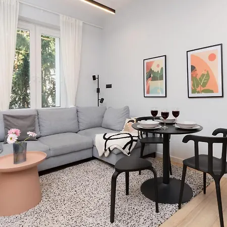 Atmospheric Near The Train Station By Renters Апартаменти Сопот